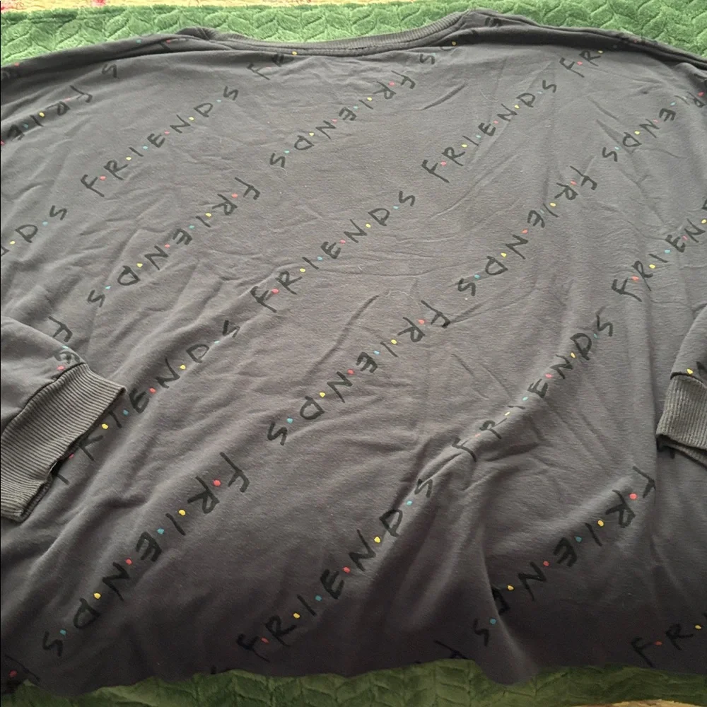Friends Pajama Lounge Sleep Top All Over Friends Print Long Sleeve Gray 3X - Picture 3 of 7